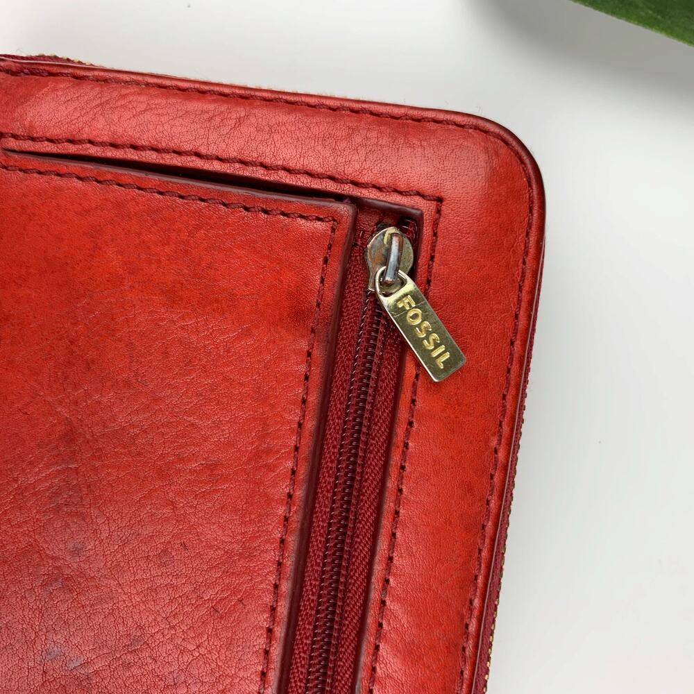 Fossil Red Leather Wallet Zip Around Wristlet Strap - Picture 5 of 8